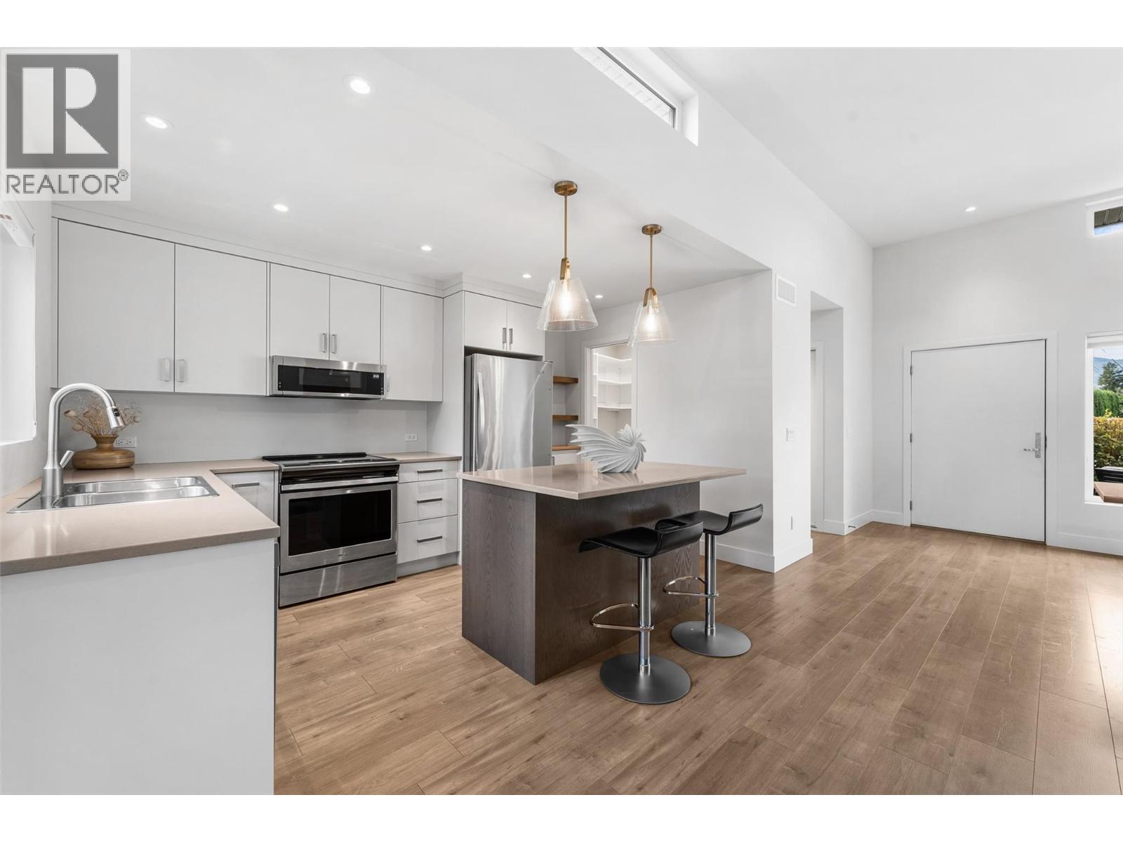  410 Sarsons Road, Kelowna