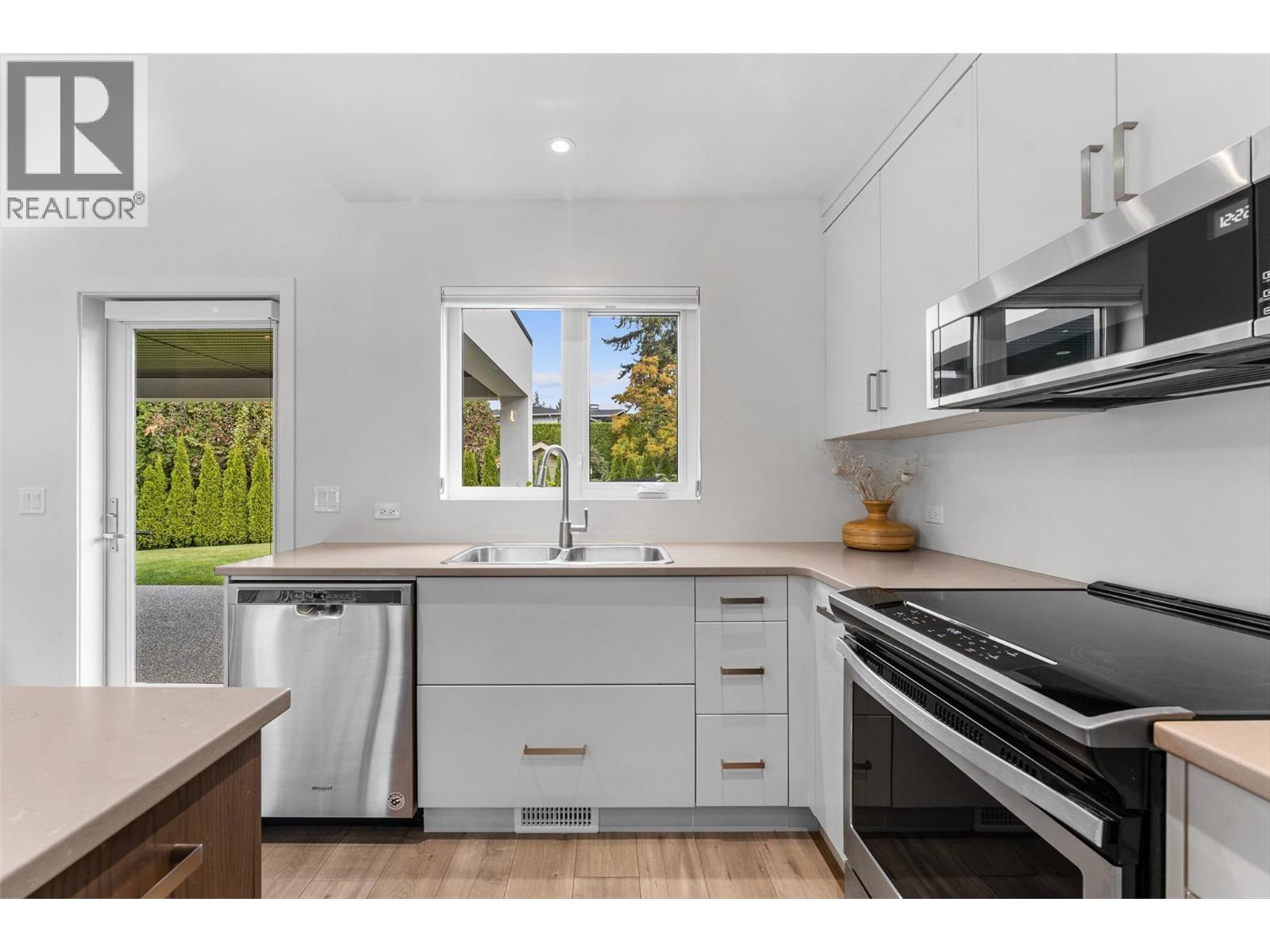  410 Sarsons Road, Kelowna