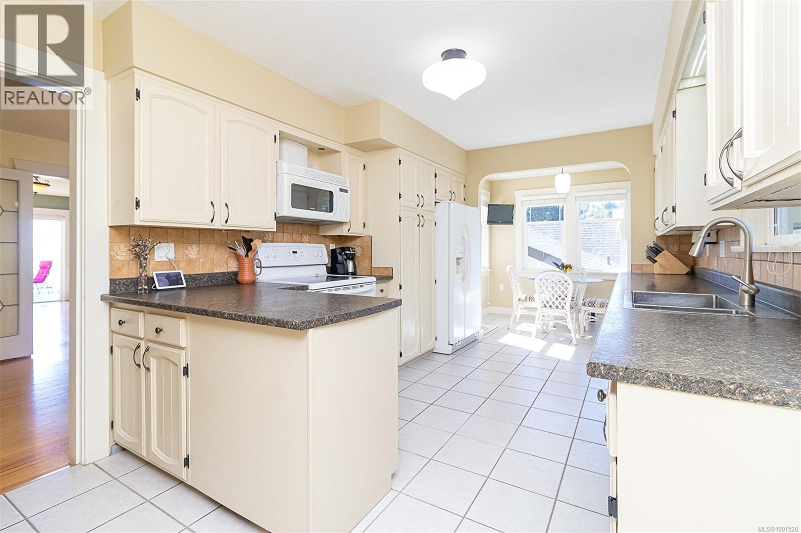 297 Gill Rd, Ladysmith