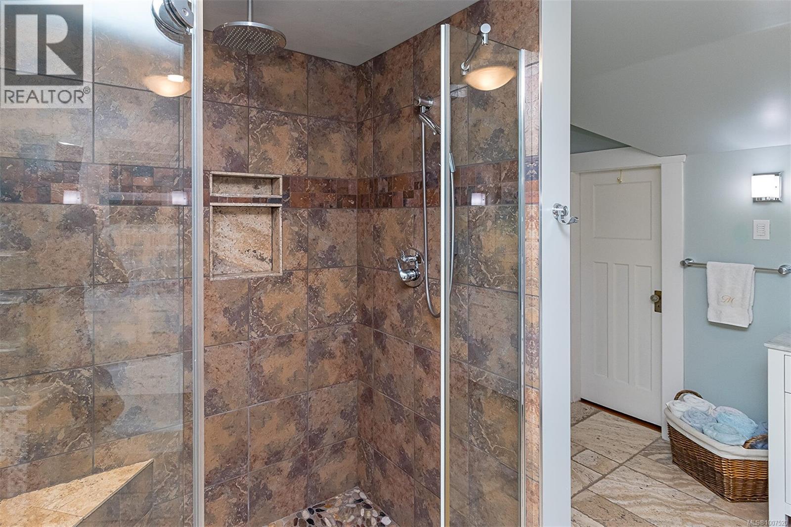 297 Gill Rd, Ladysmith