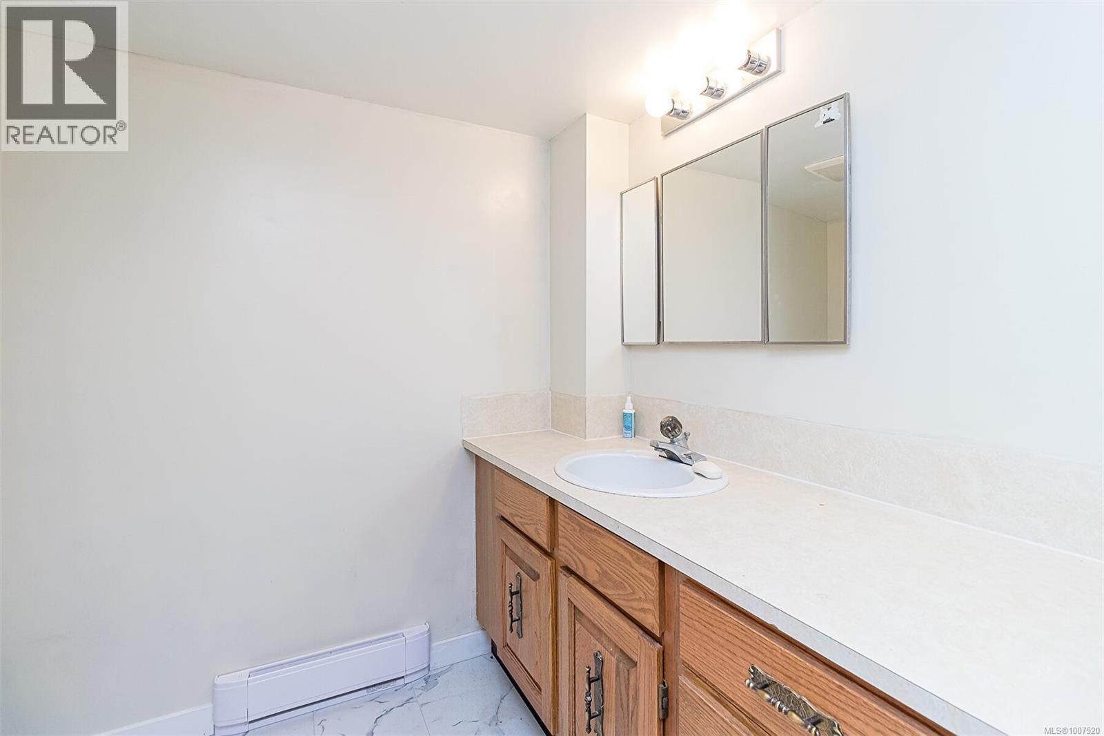 297 Gill Rd, Ladysmith