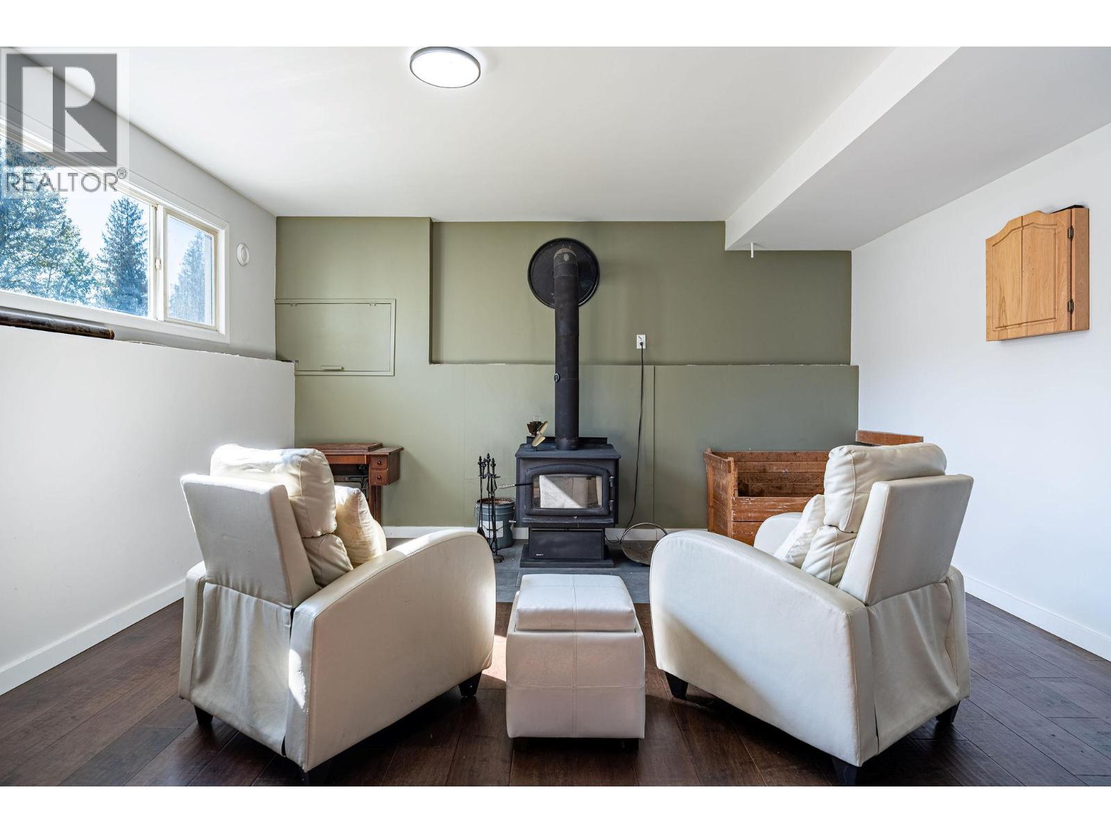163 Pearkes Drive, Revelstoke