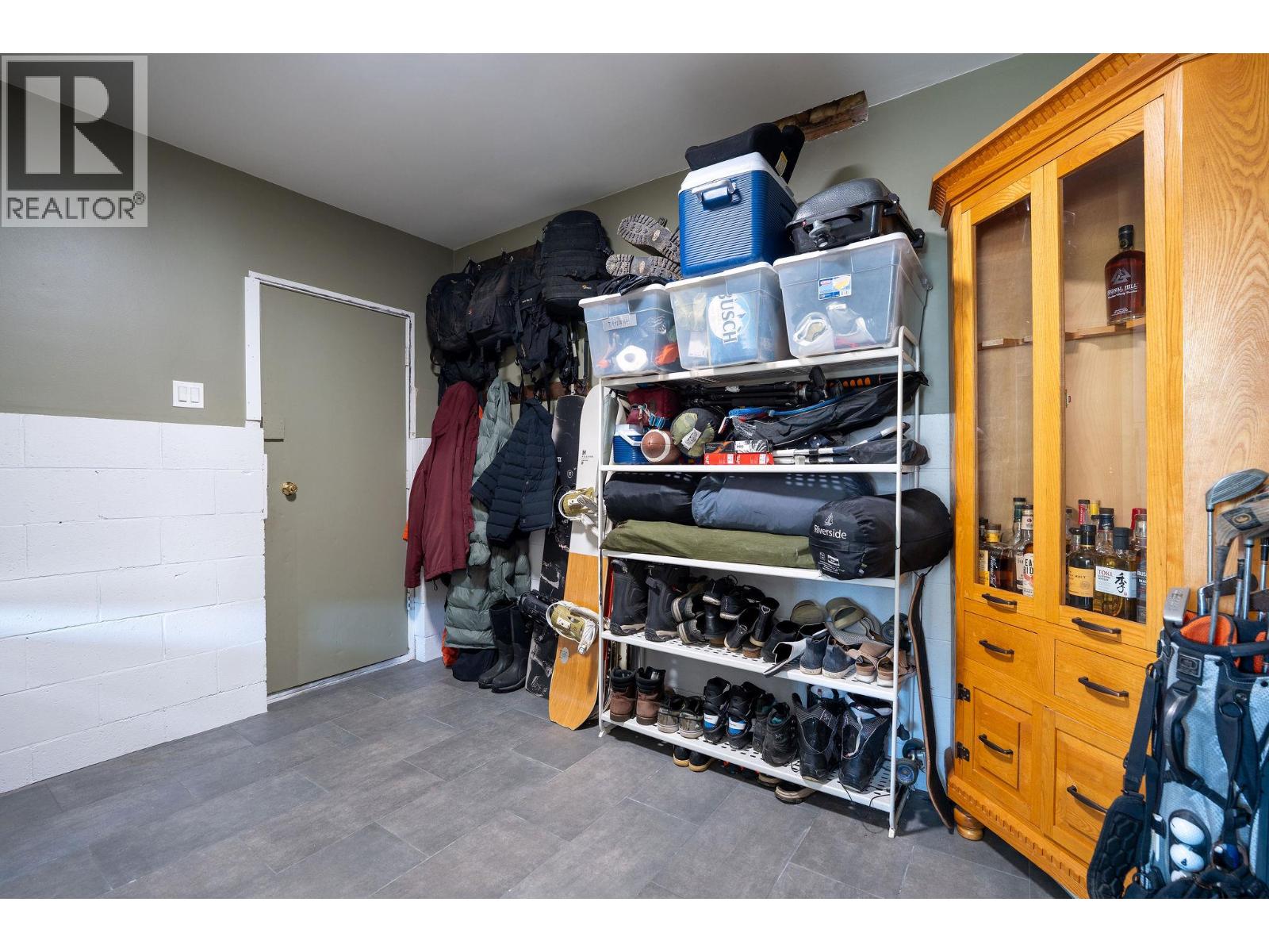 163 Pearkes Drive, Revelstoke