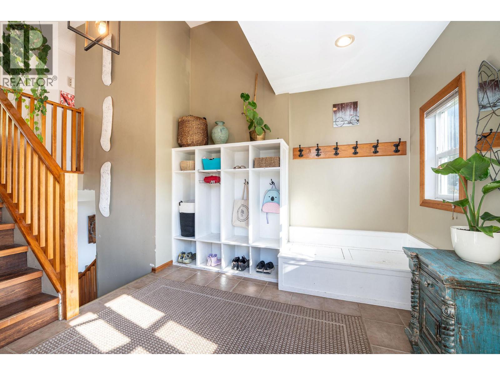 163 Pearkes Drive, Revelstoke