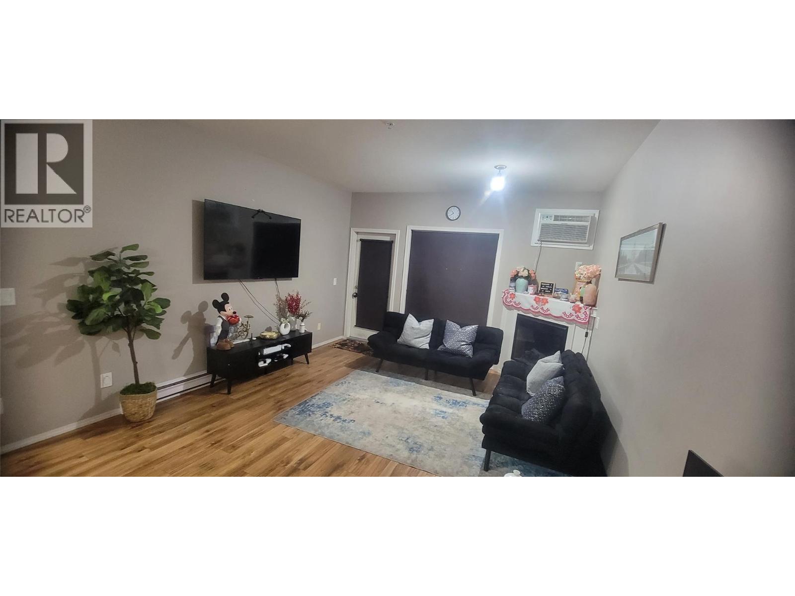 #315-250 Hollywood Road South, Kelowna