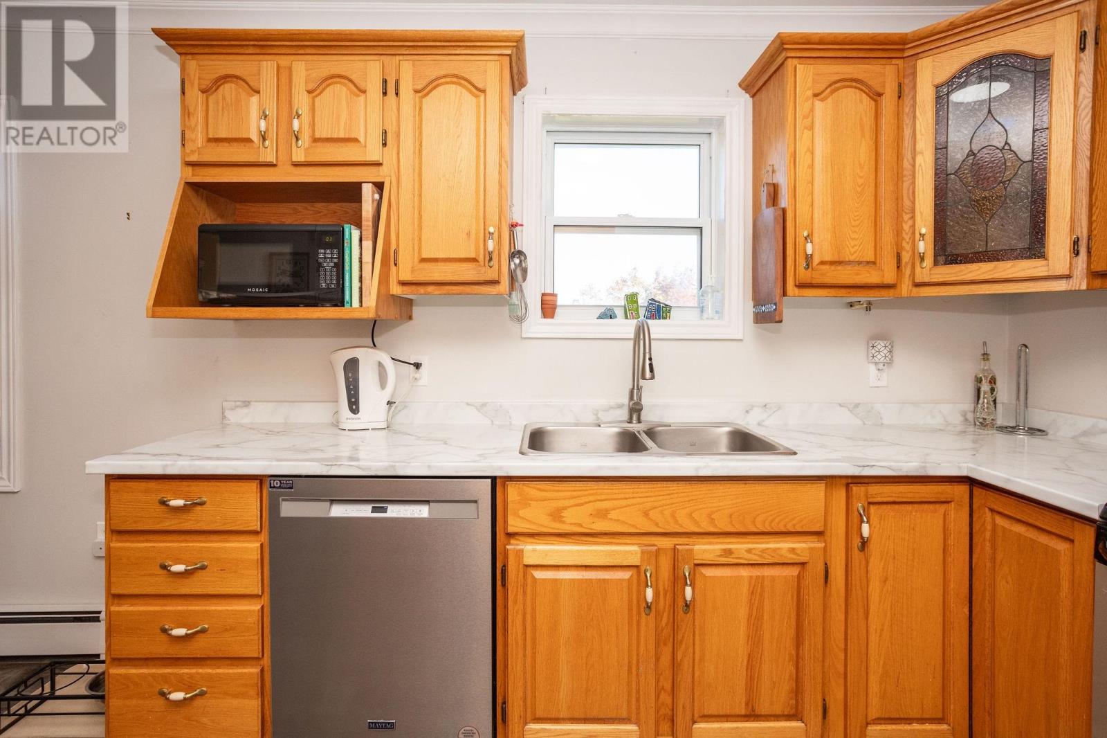 616 Valleyfield Road - 21