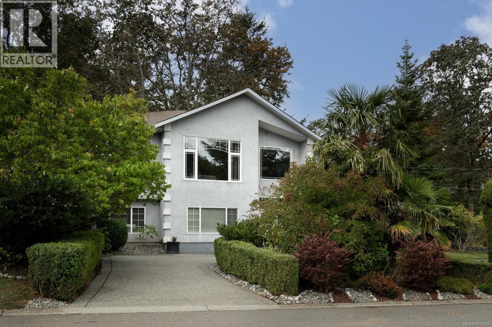  3908A Ascot Drive, Saanich