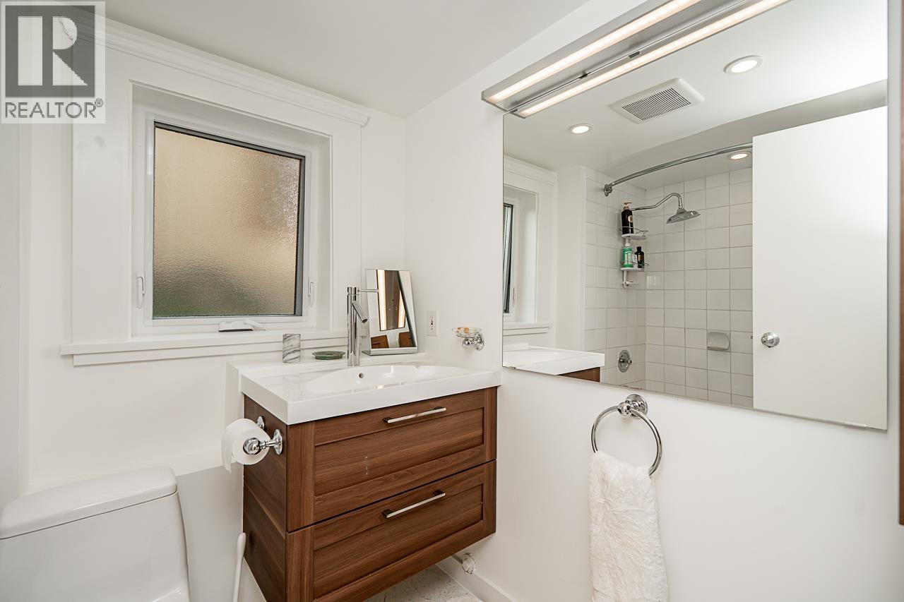830 E 14TH AVENUE, Vancouver