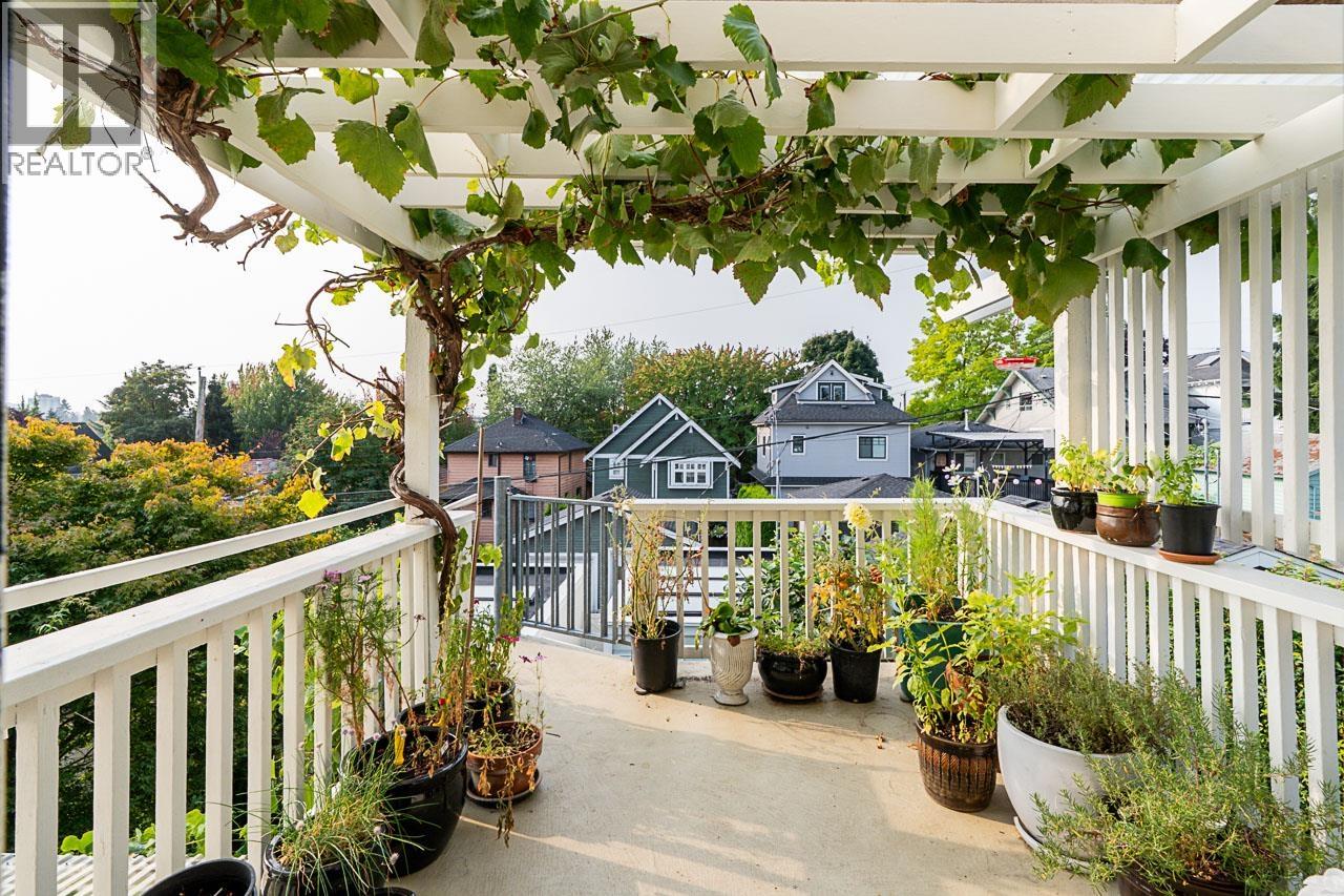 830 E 14TH AVENUE, Vancouver