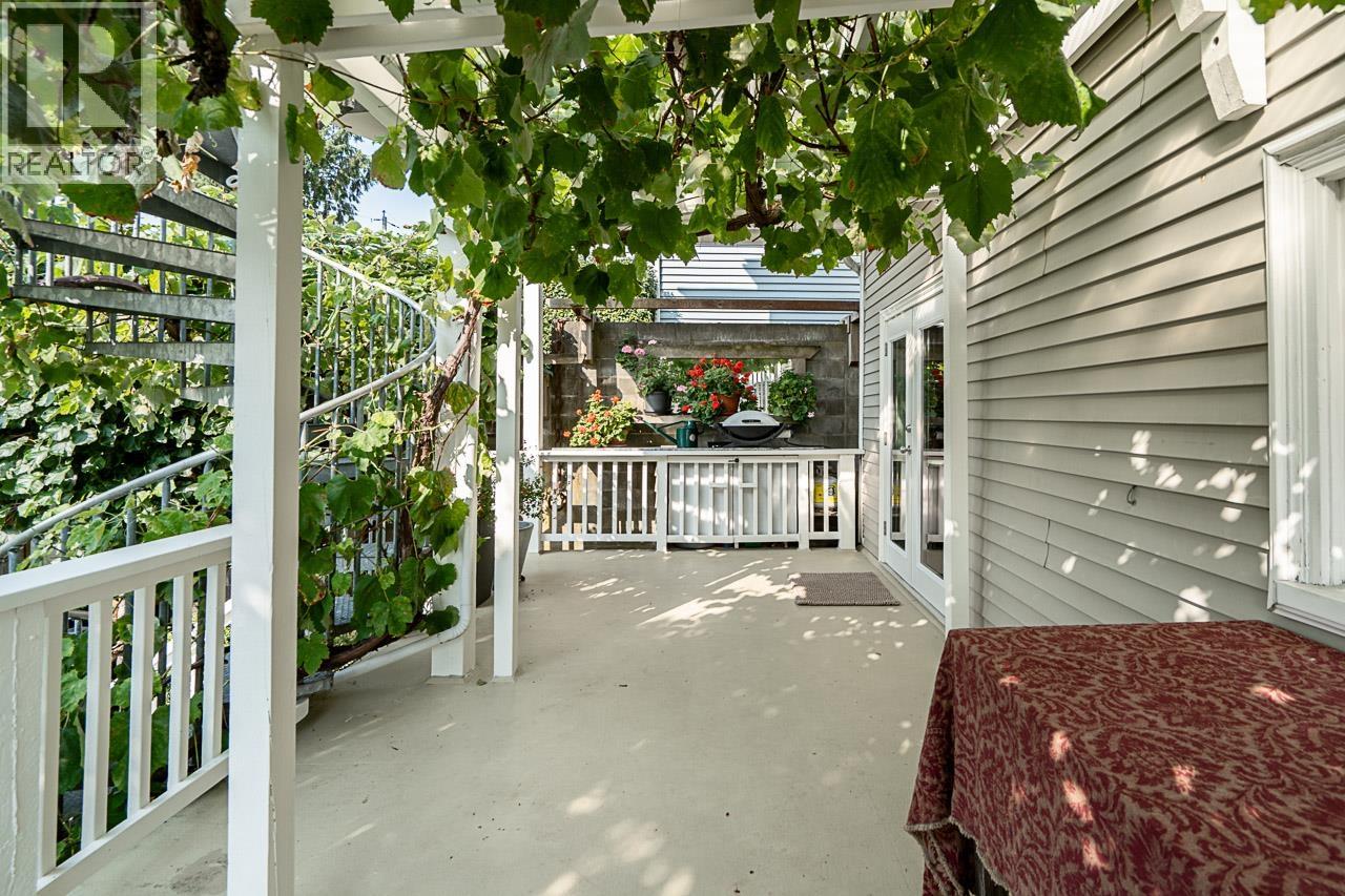 830 E 14TH AVENUE, Vancouver