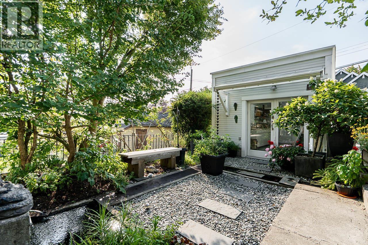 830 E 14TH AVENUE, Vancouver