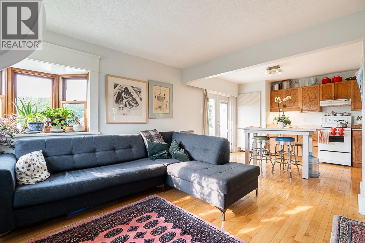 830 E 14TH AVENUE, Vancouver