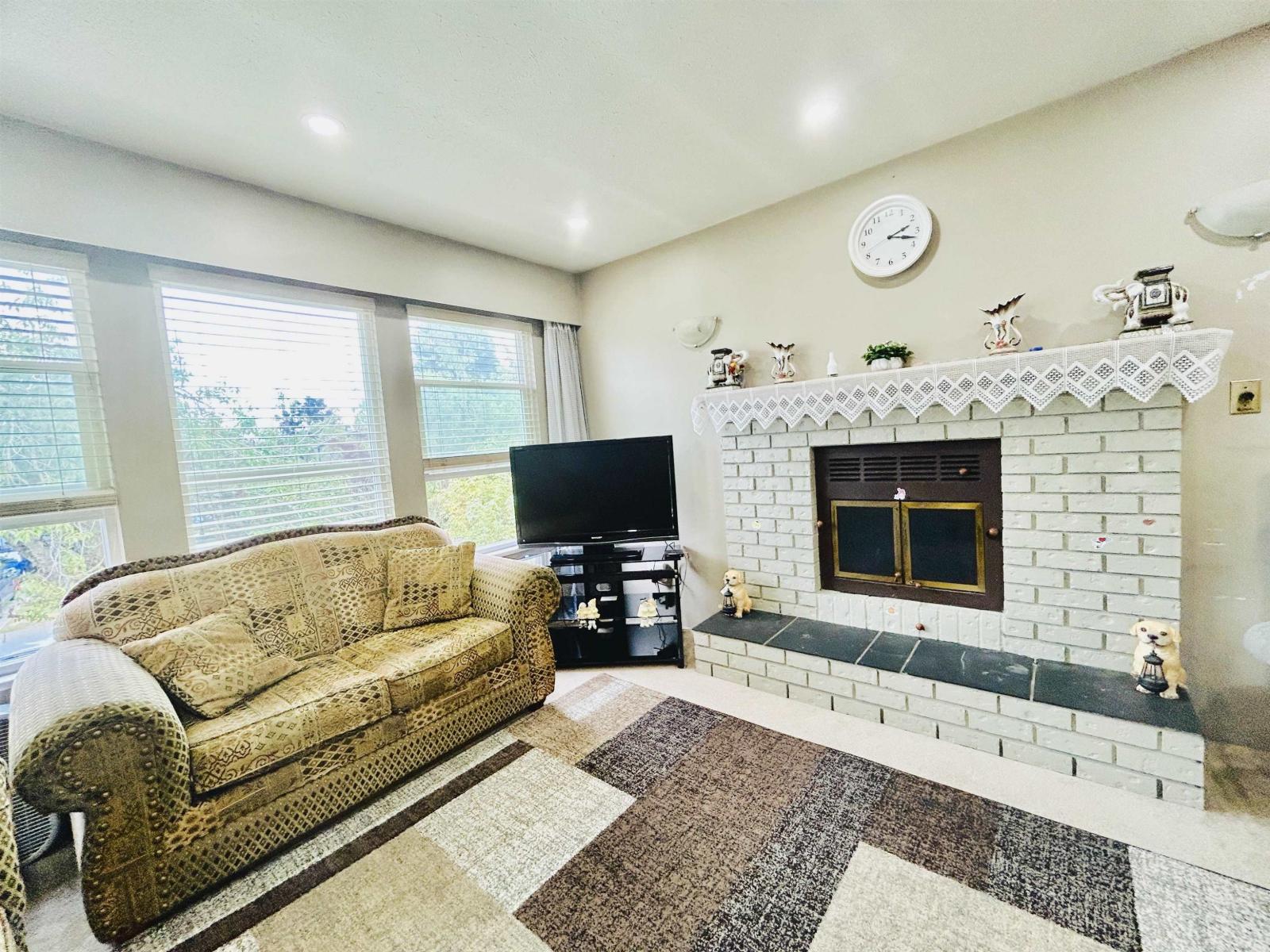 6591 130A STREET, Surrey