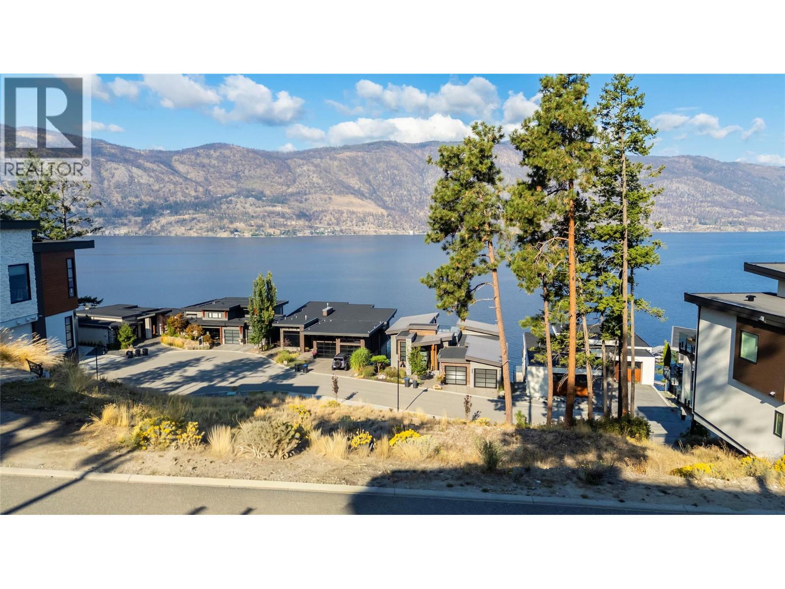 3340 Black Pine Lane, Kelowna