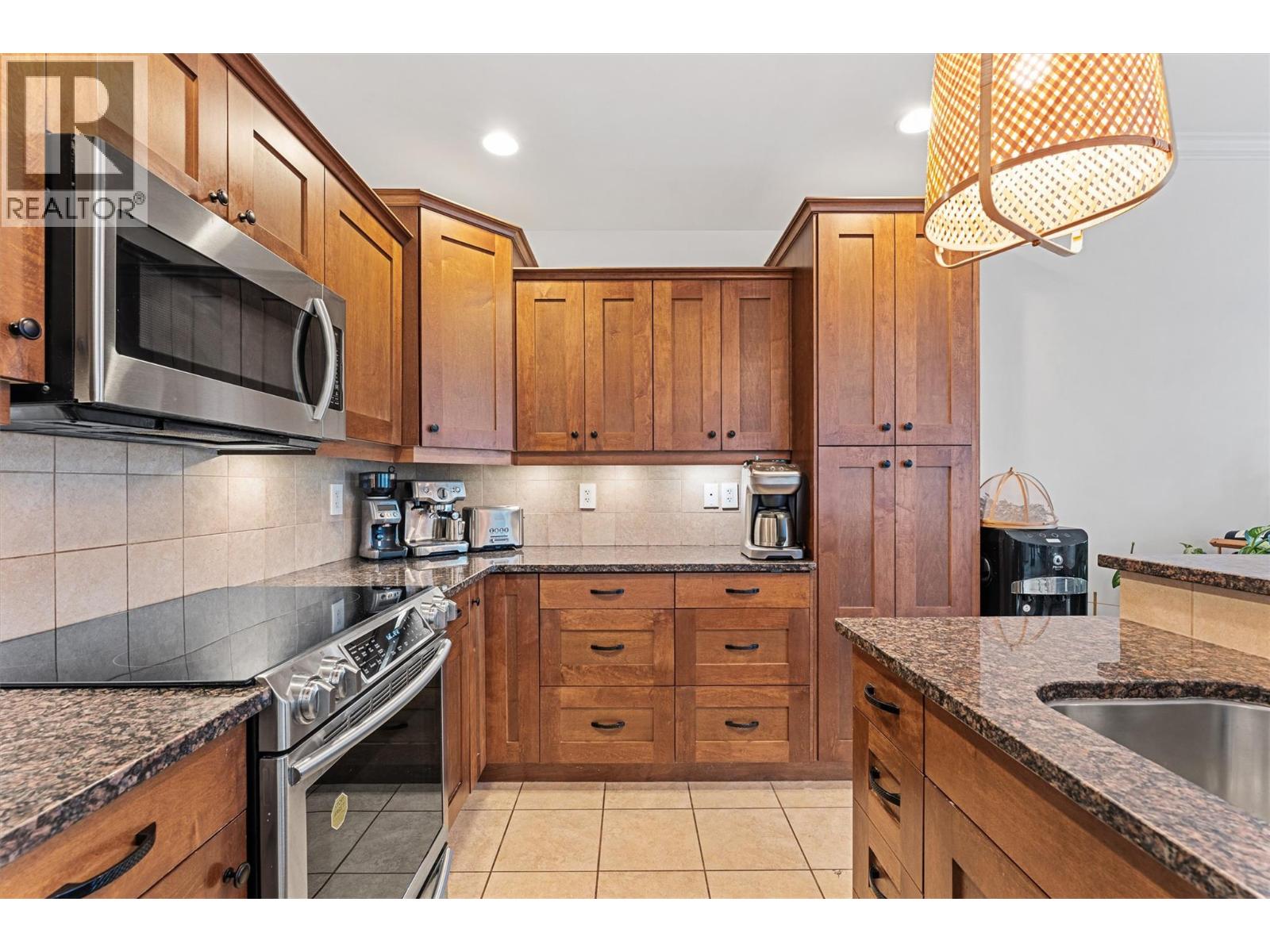 201 2470 Tuscany Drive, West Kelowna