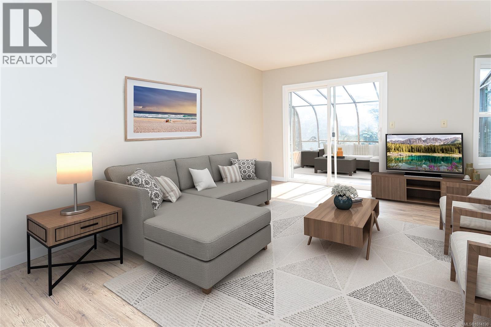 548 Hawthorne Dr, Qualicum Beach