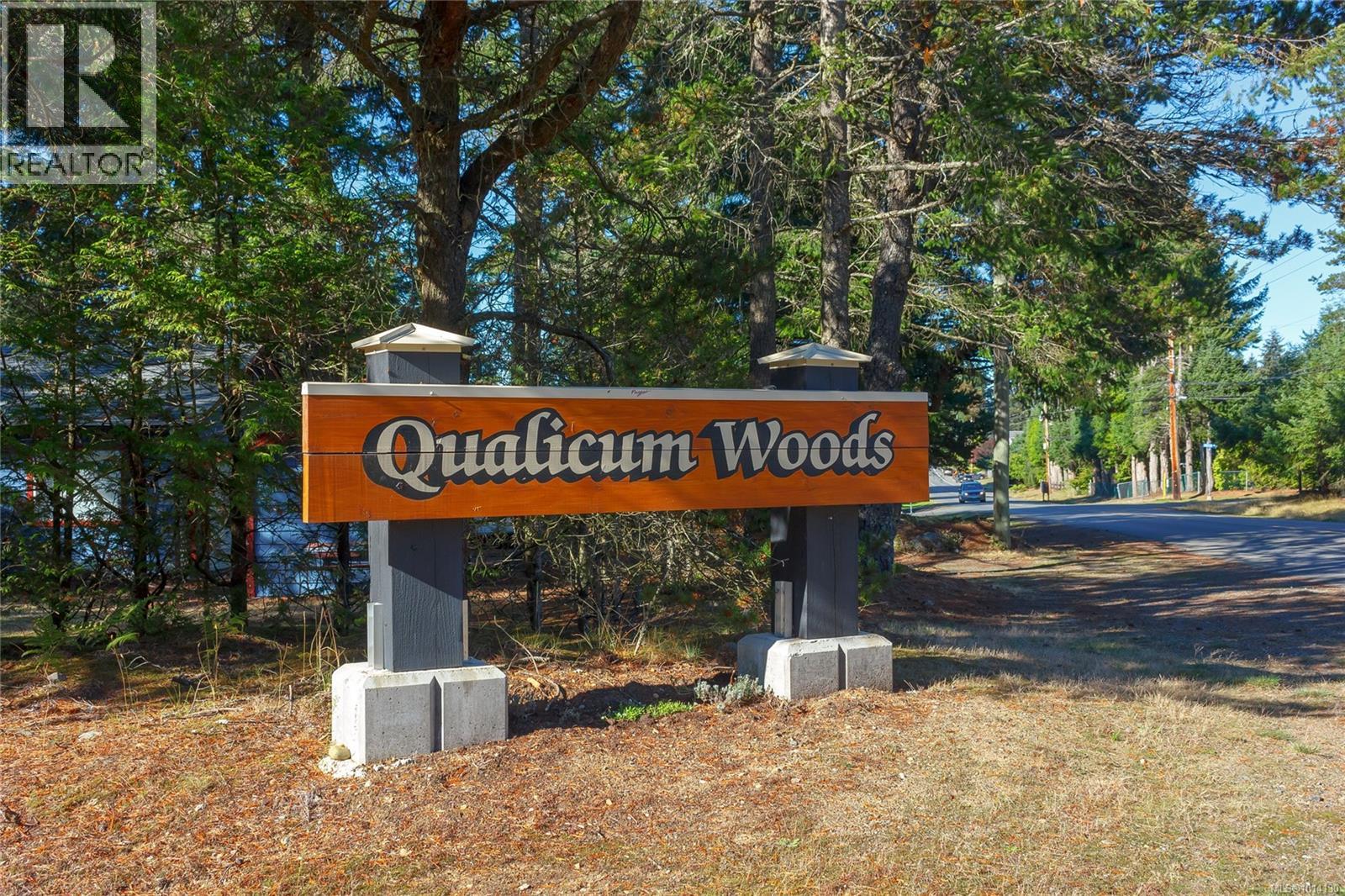 548 Hawthorne Dr, Qualicum Beach
