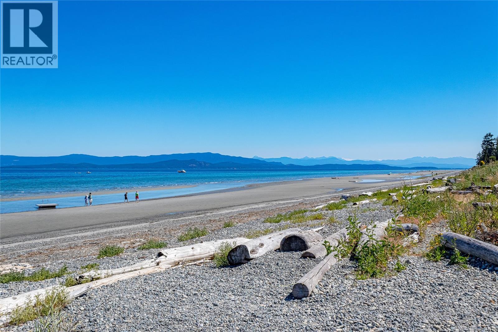 548 Hawthorne Dr, Qualicum Beach