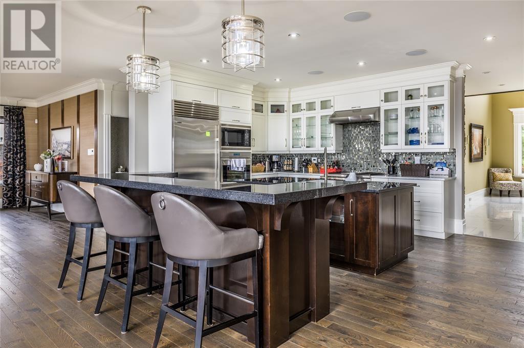293 Buckingham Drive - Image 33