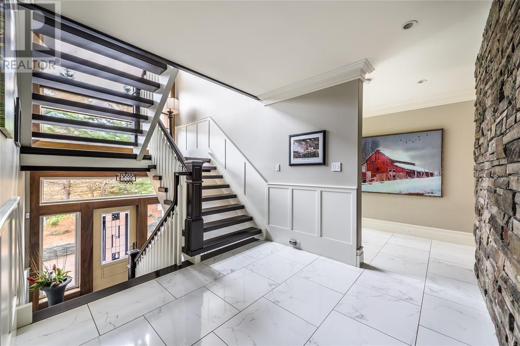 293 Buckingham Drive - Image 45