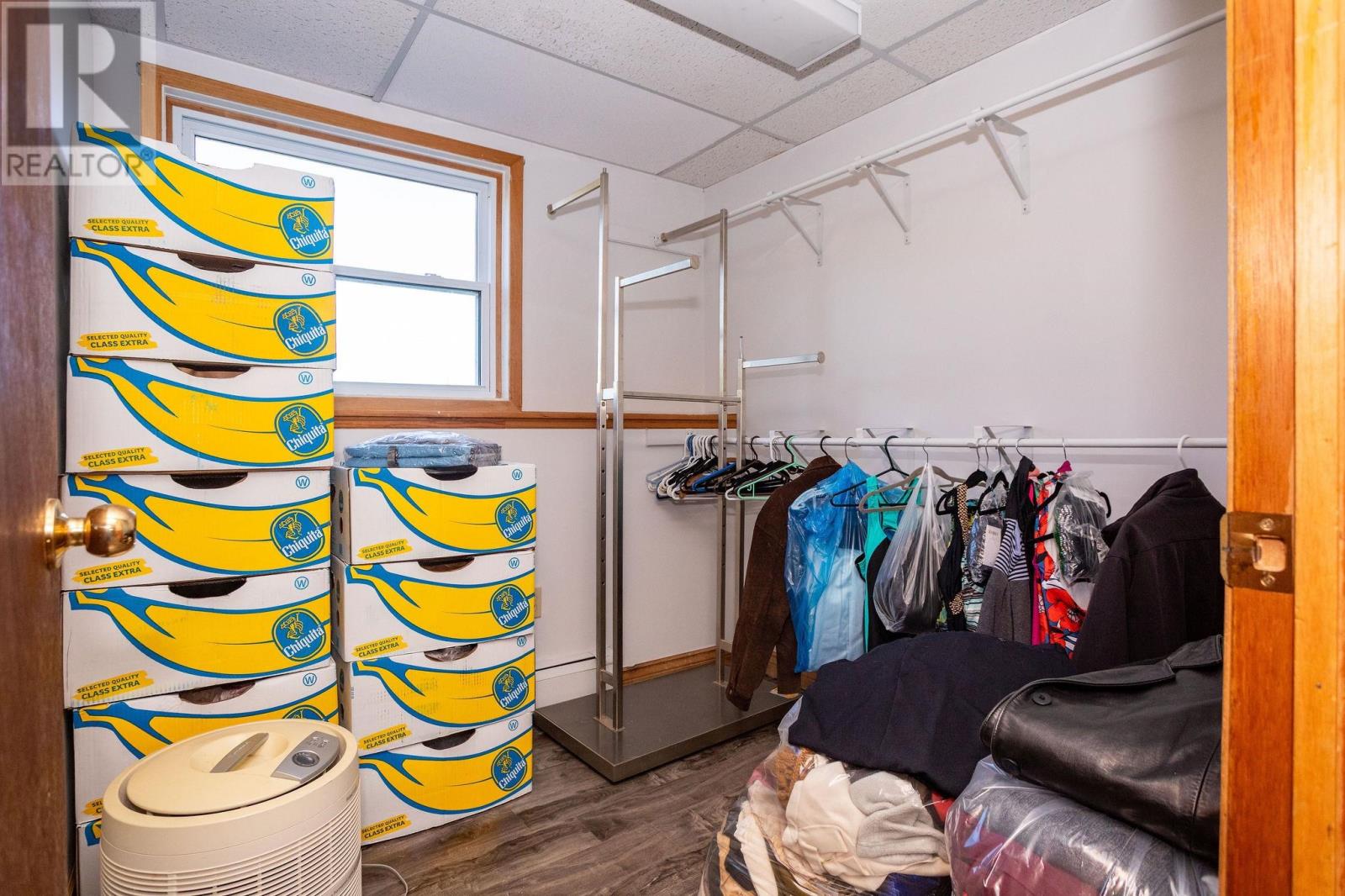 616 Valleyfield Road - 29