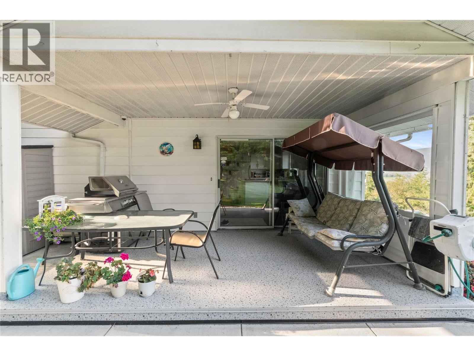  1541 20 Avenue Northeast, Salmon Arm