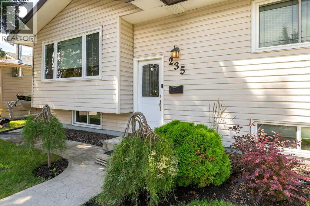 Single Family House Bi-level for Sale in  Allan Crescent SE Acadia Calgary 