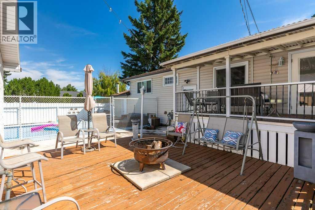 Single Family House Bi-level for Sale in  Allan Crescent SE Acadia Calgary 