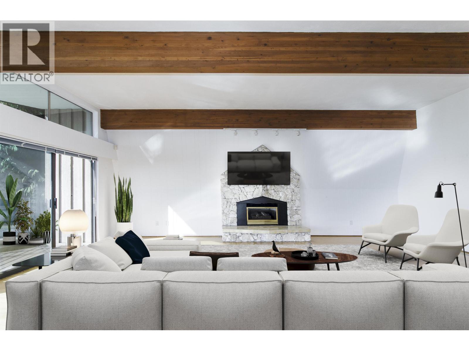 3803 BAYRIDGE AVENUE, West Vancouver