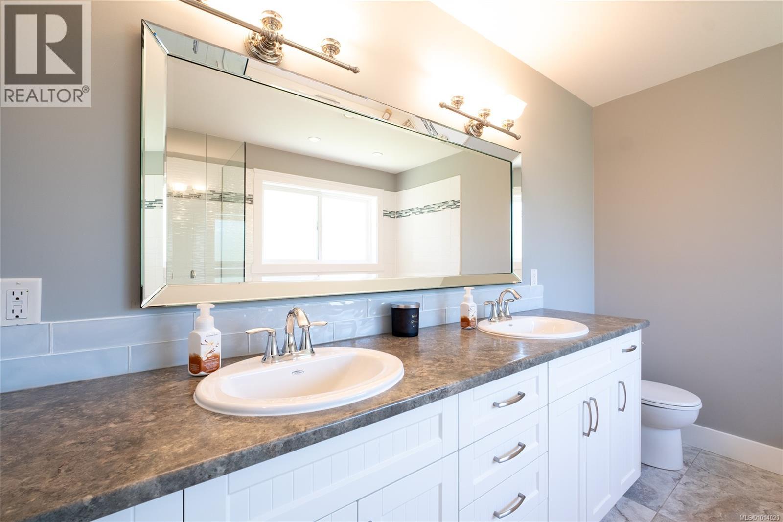 431 Butchers Rd, Comox