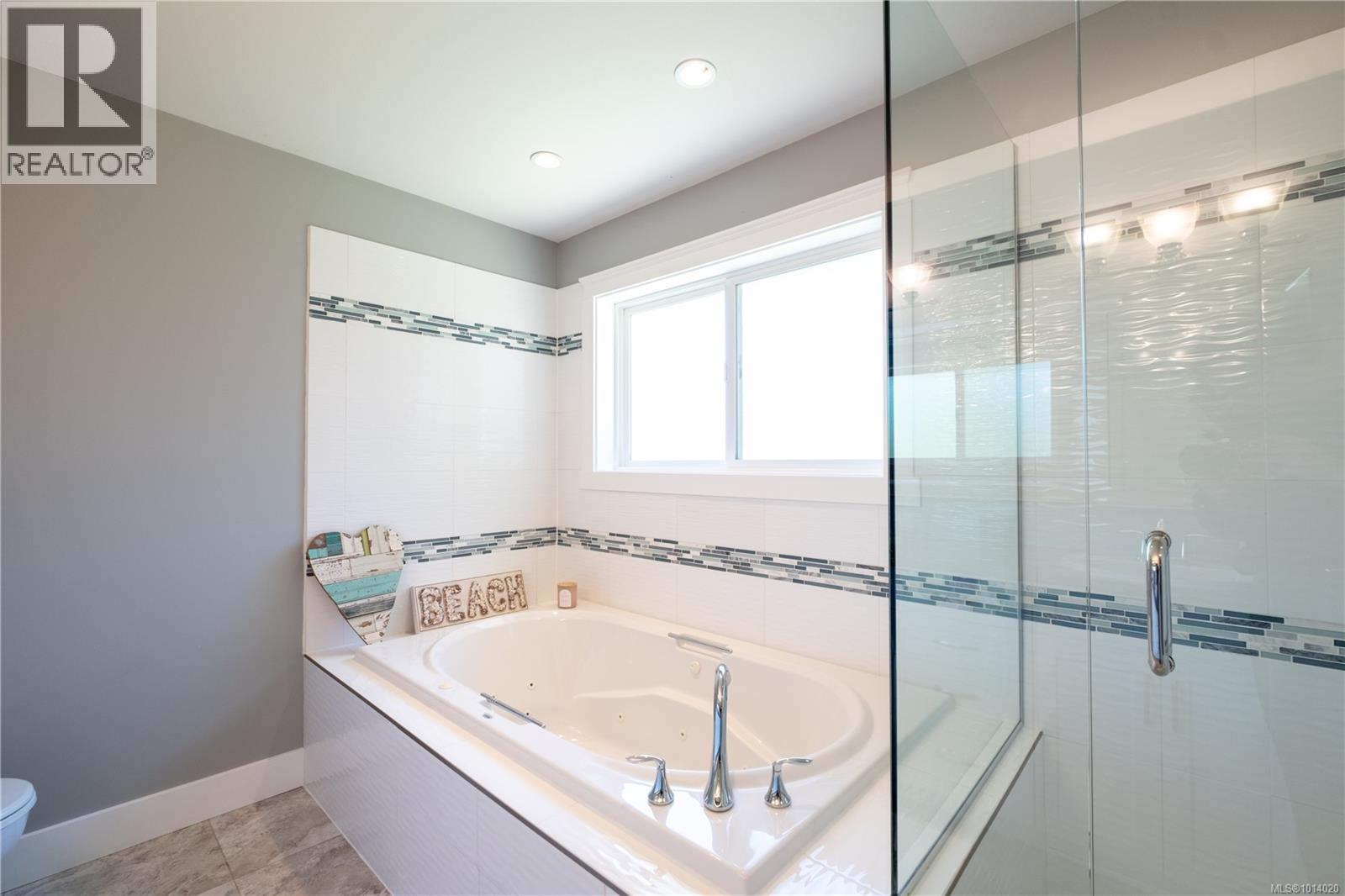 431 Butchers Rd, Comox