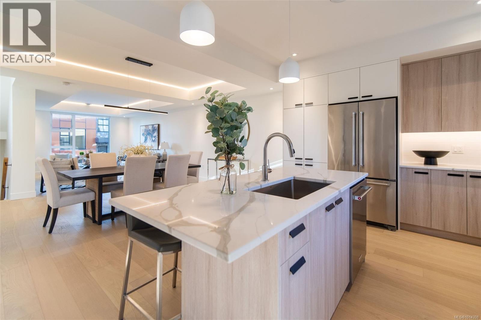 14 4253 Dieppe Rd, Saanich