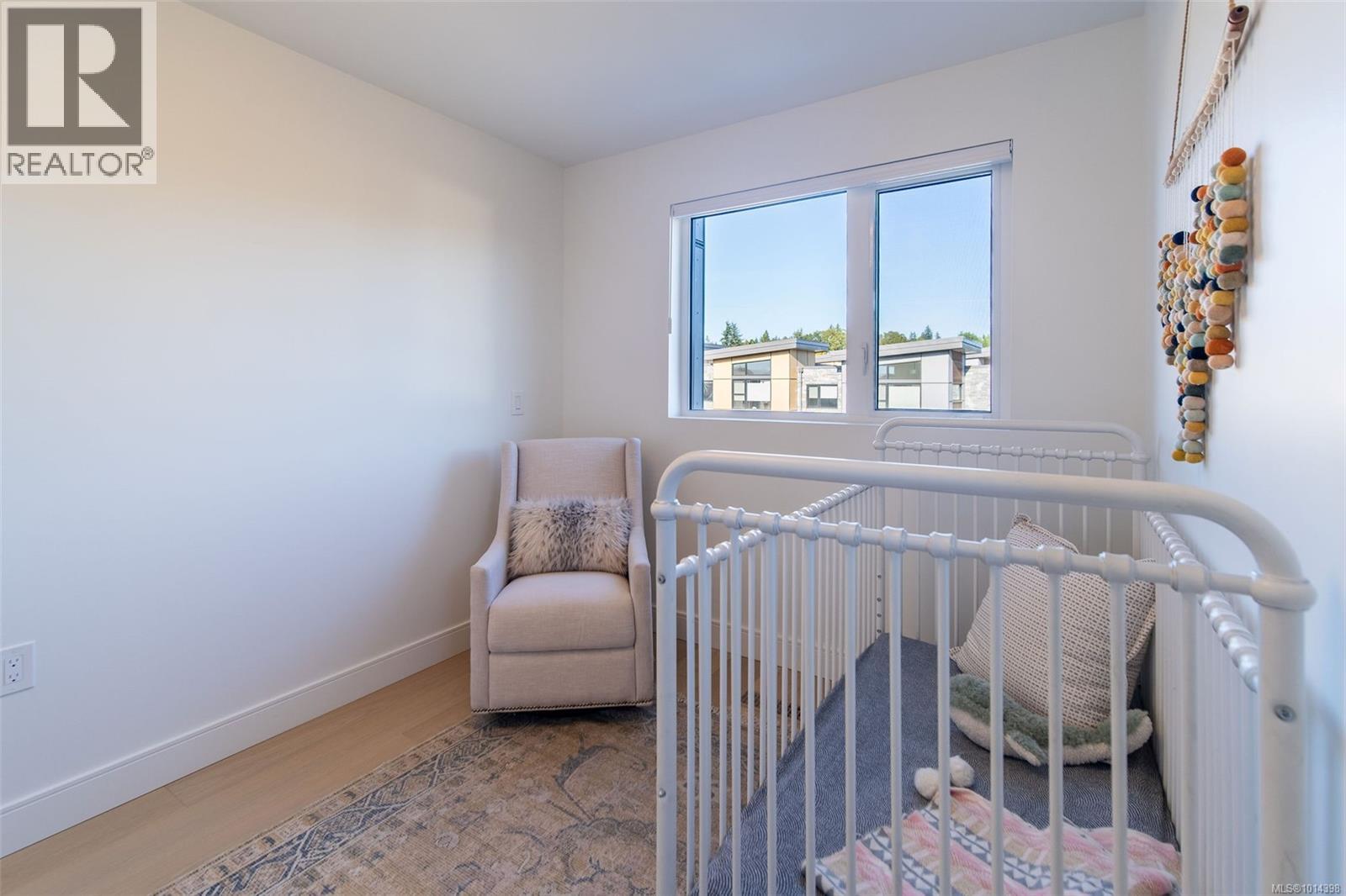 14 4253 Dieppe Rd, Saanich