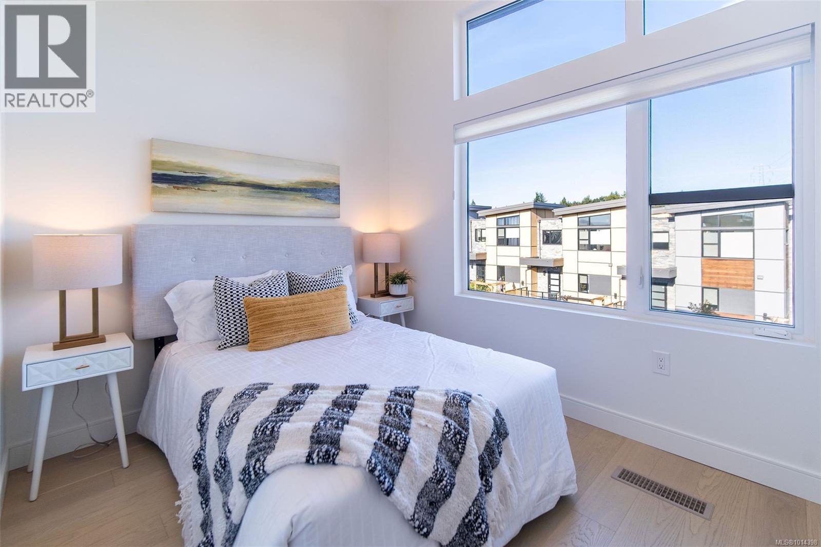14 4253 Dieppe Rd, Saanich