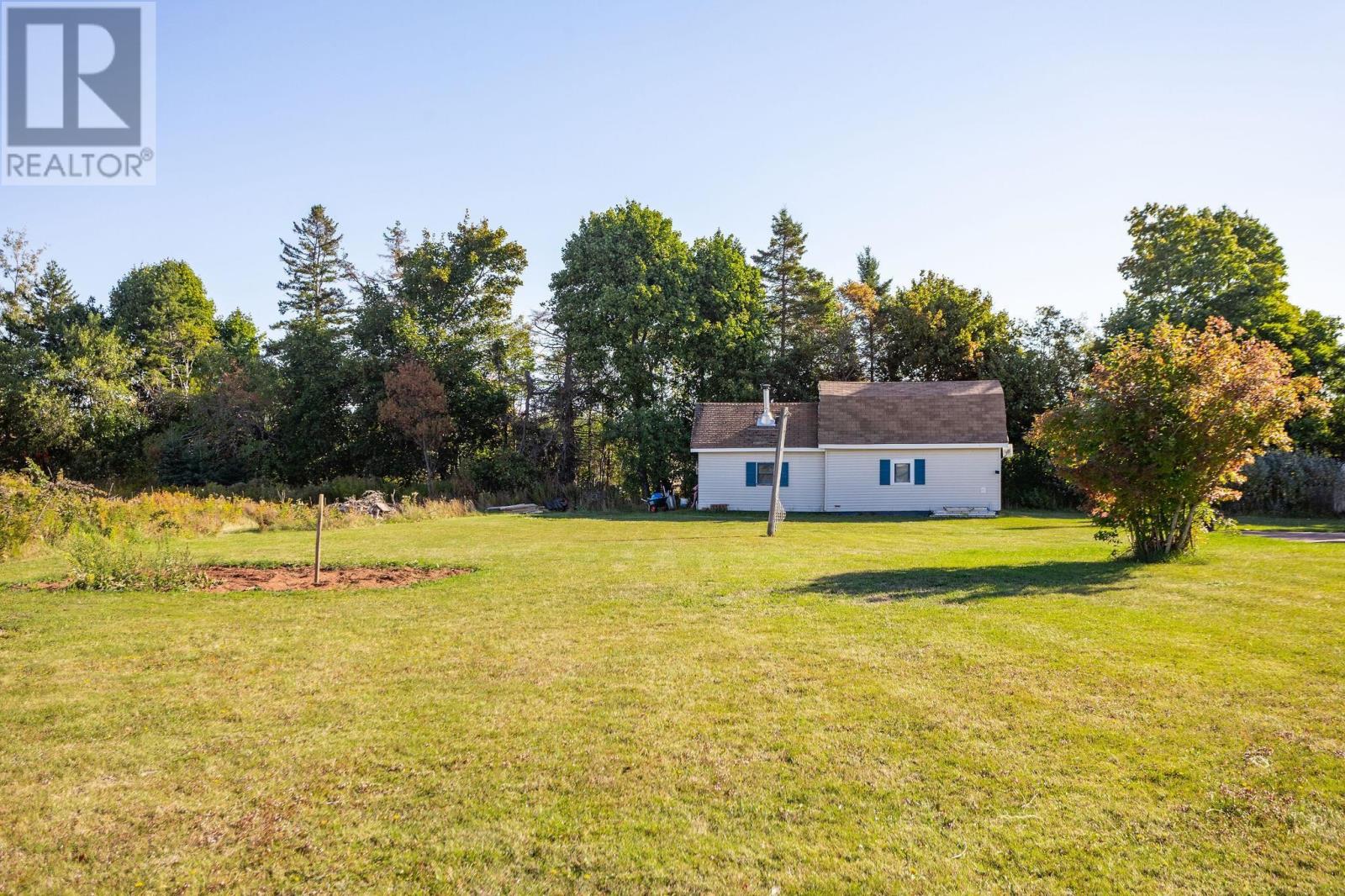 616 Valleyfield Road - 41