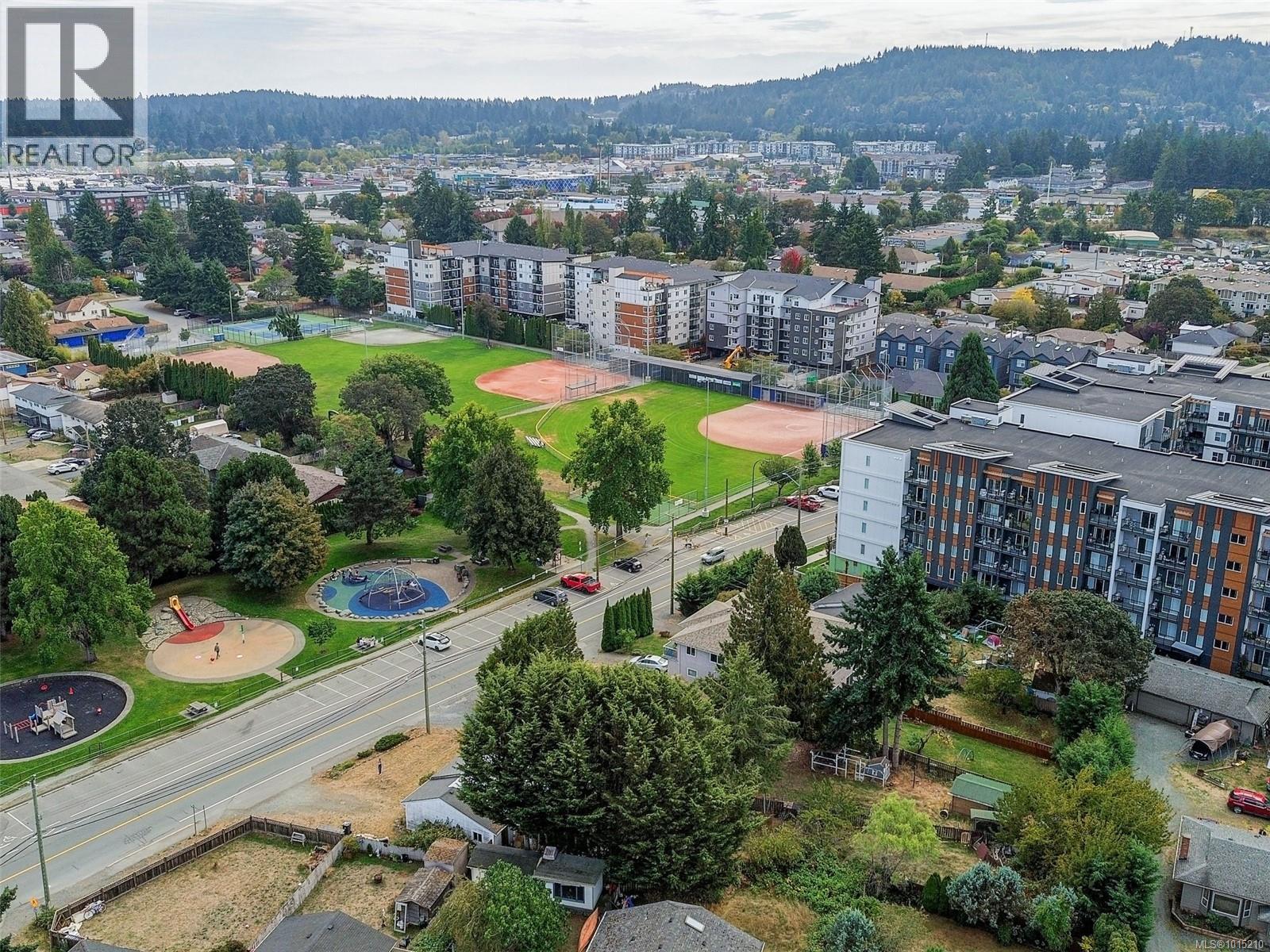 2814 Carlow Rd, Langford