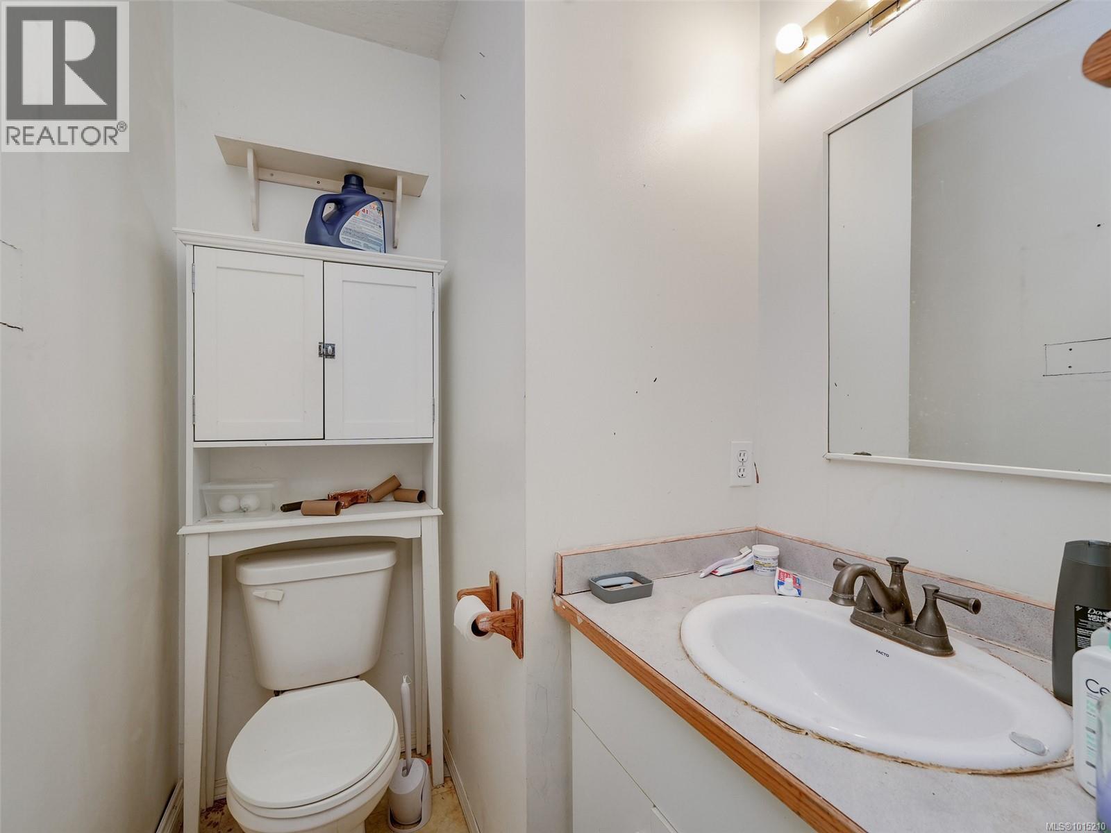 2814 Carlow Rd, Langford