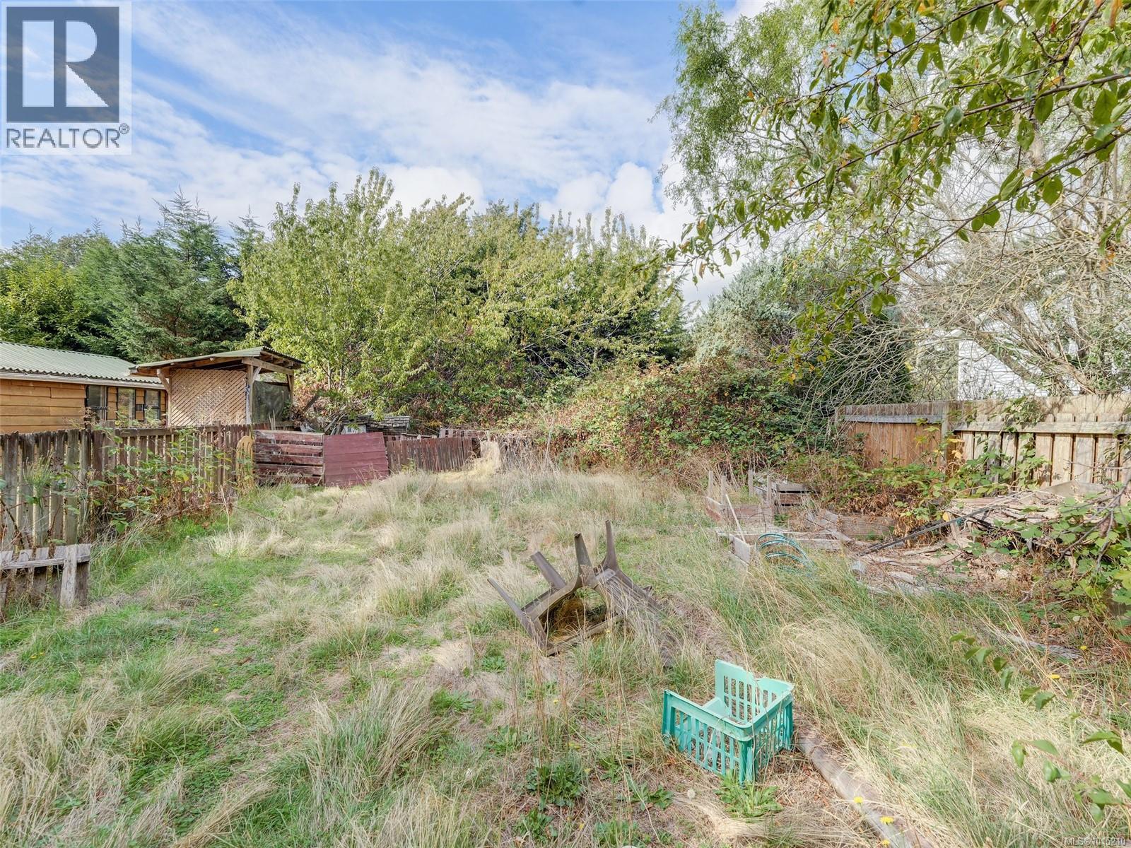2814 Carlow Rd, Langford