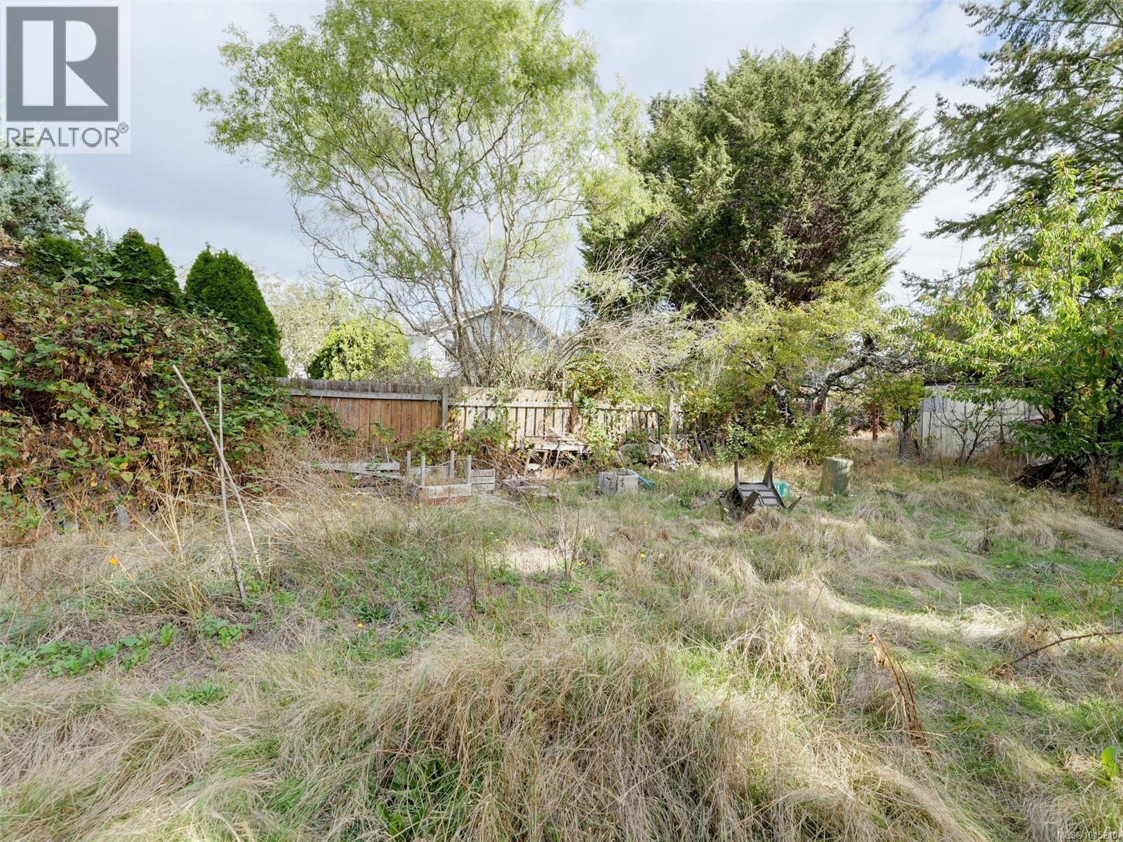 2814 Carlow Rd, Langford
