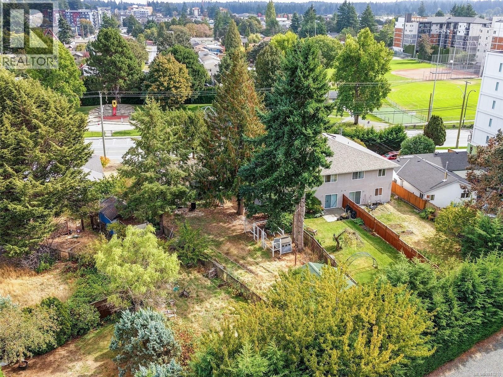 2814 Carlow Rd, Langford