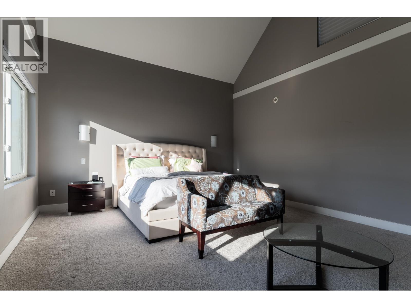 9571 DIAMOND ROAD, Richmond