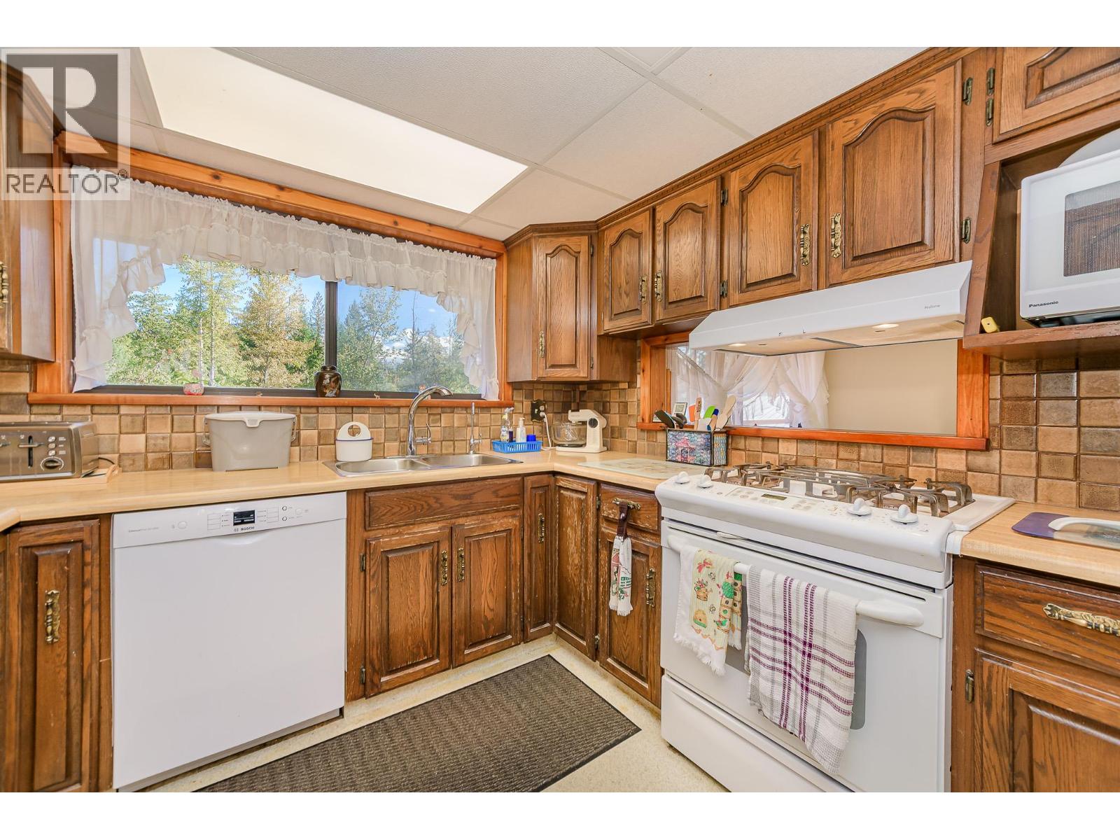 153 Hadow Road SE, Salmon Arm