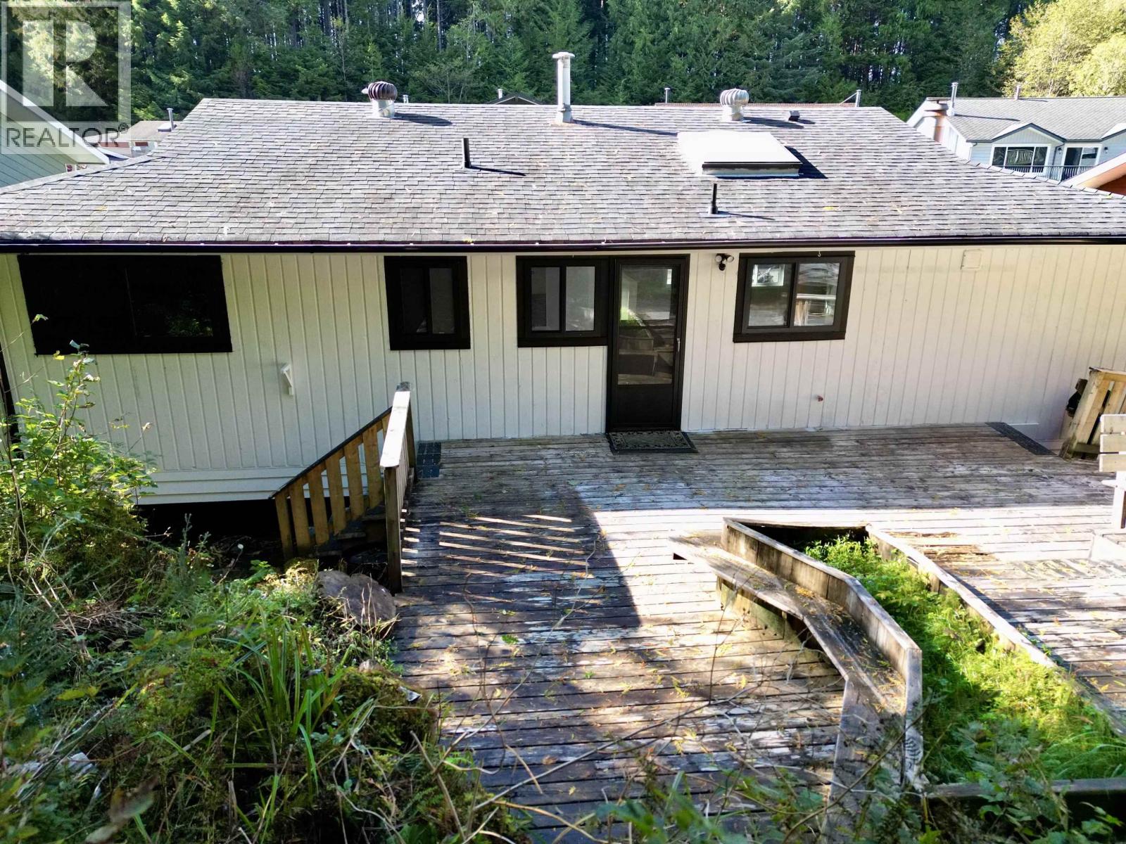 1831 KOOTENAY AVENUE
