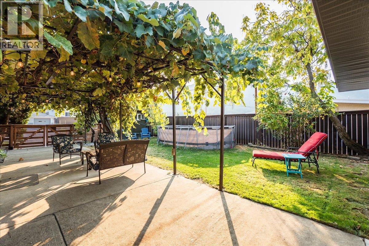 295 9th Avenue, Montrose