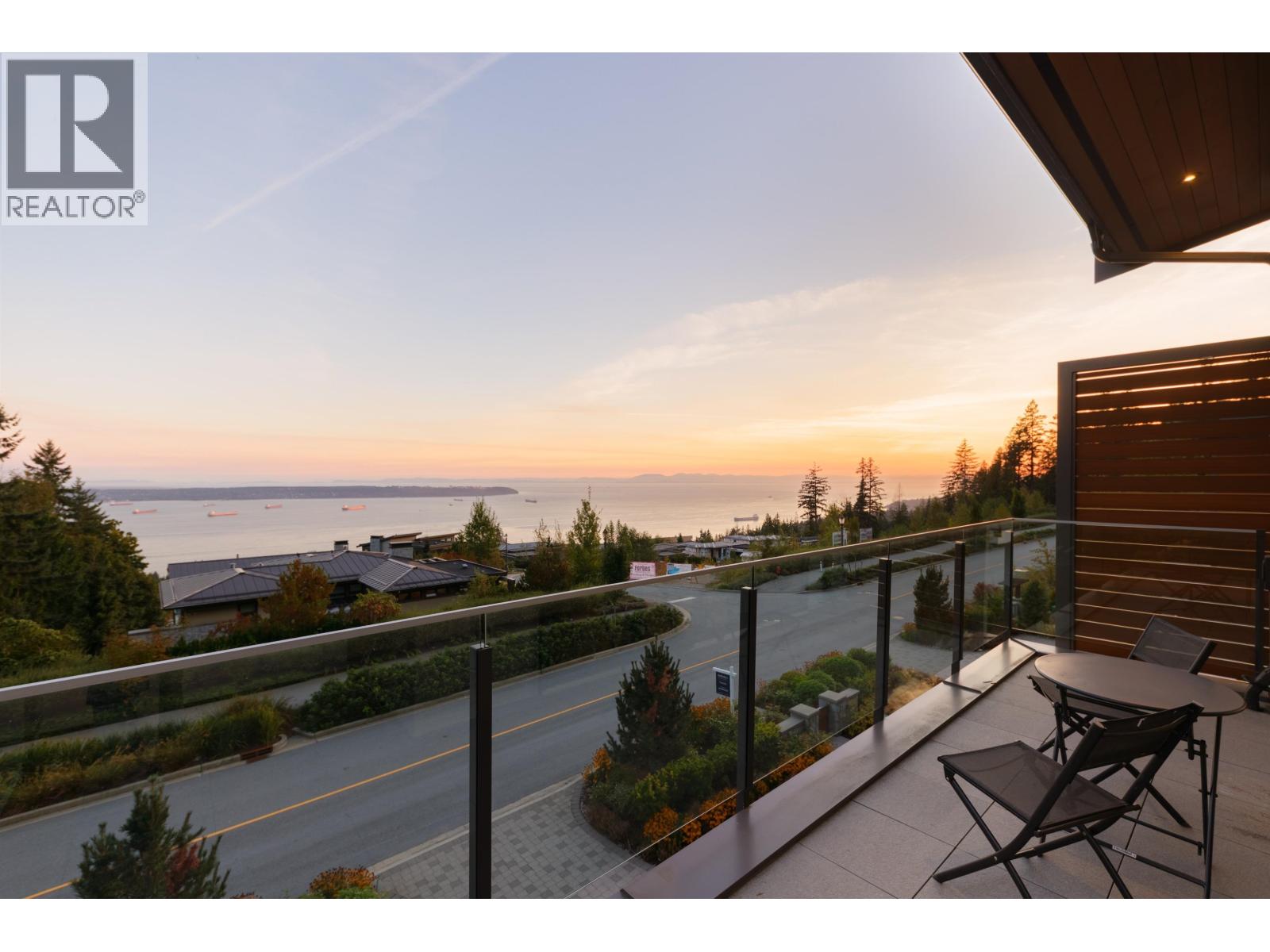 2821 CHIPPENDALE ROAD, West Vancouver