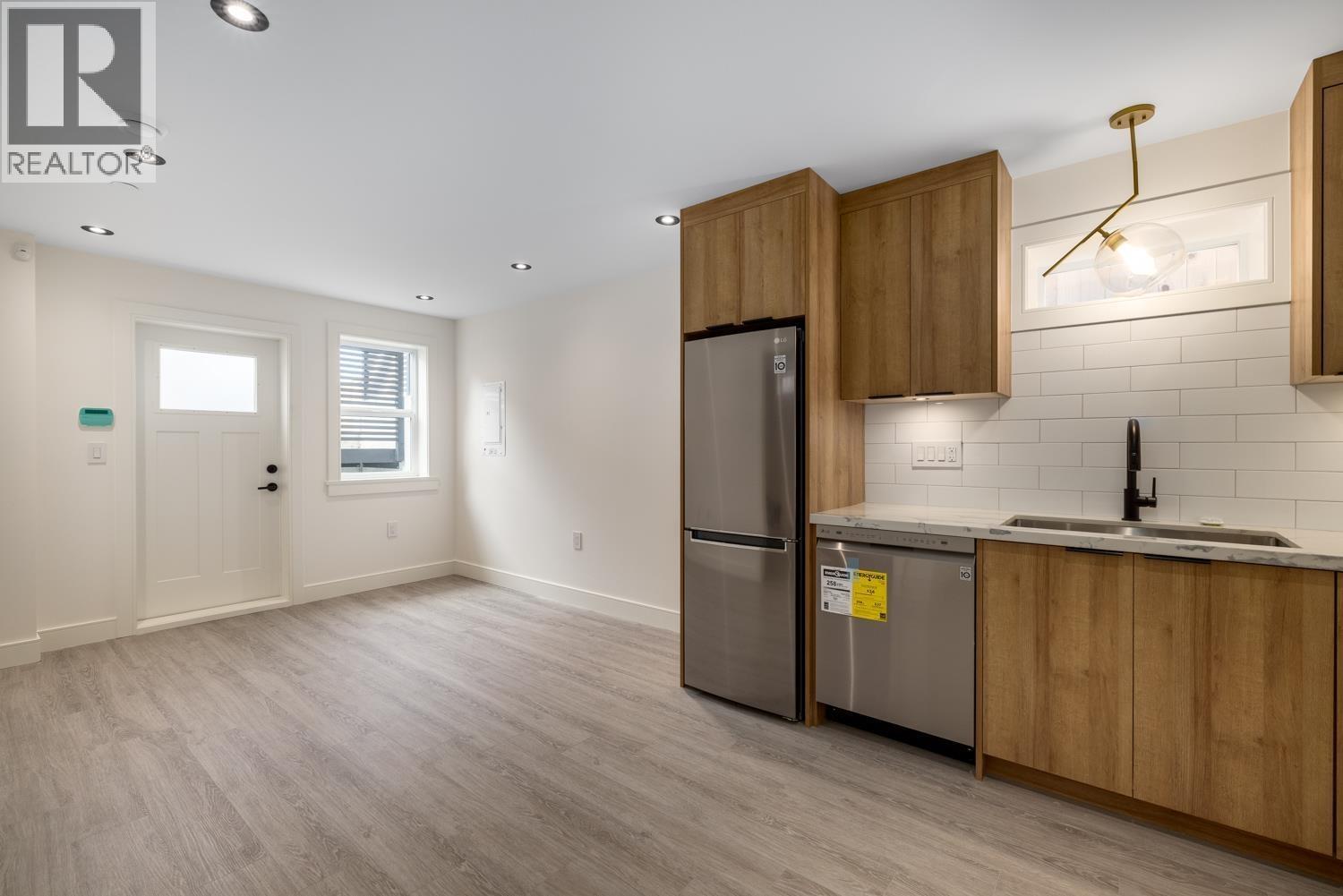 1155 RENFREW STREET, Vancouver