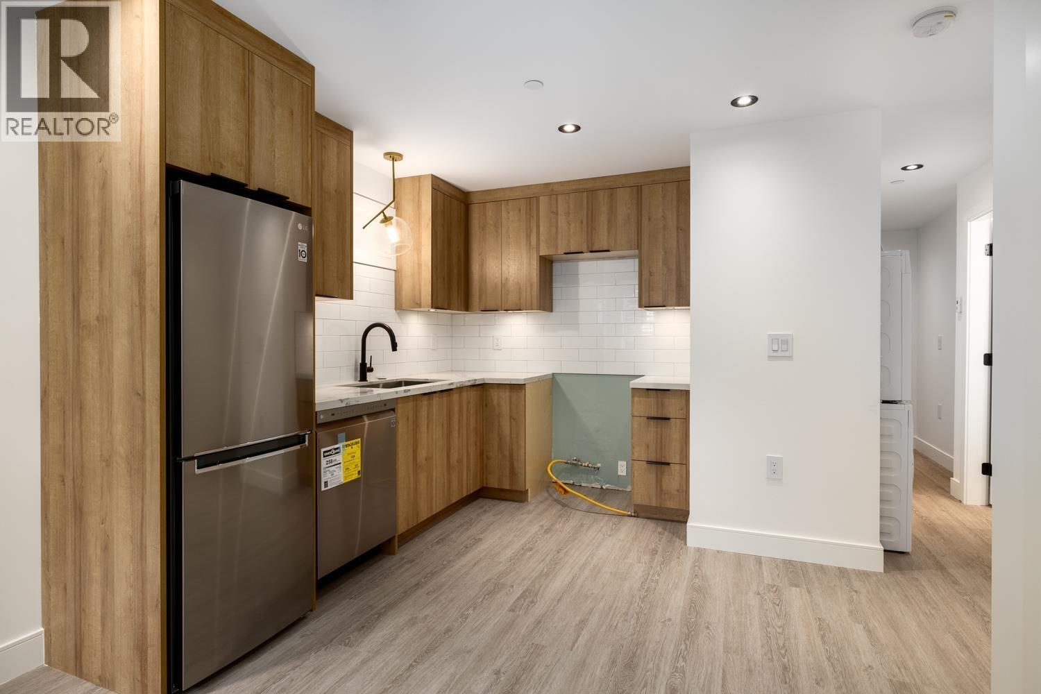 1155 RENFREW STREET, Vancouver