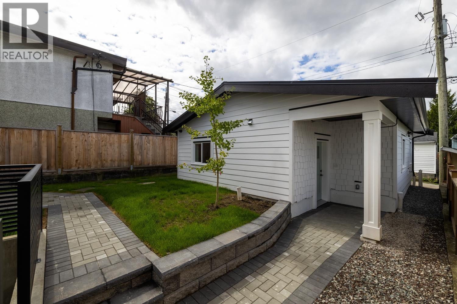 1155 RENFREW STREET, Vancouver