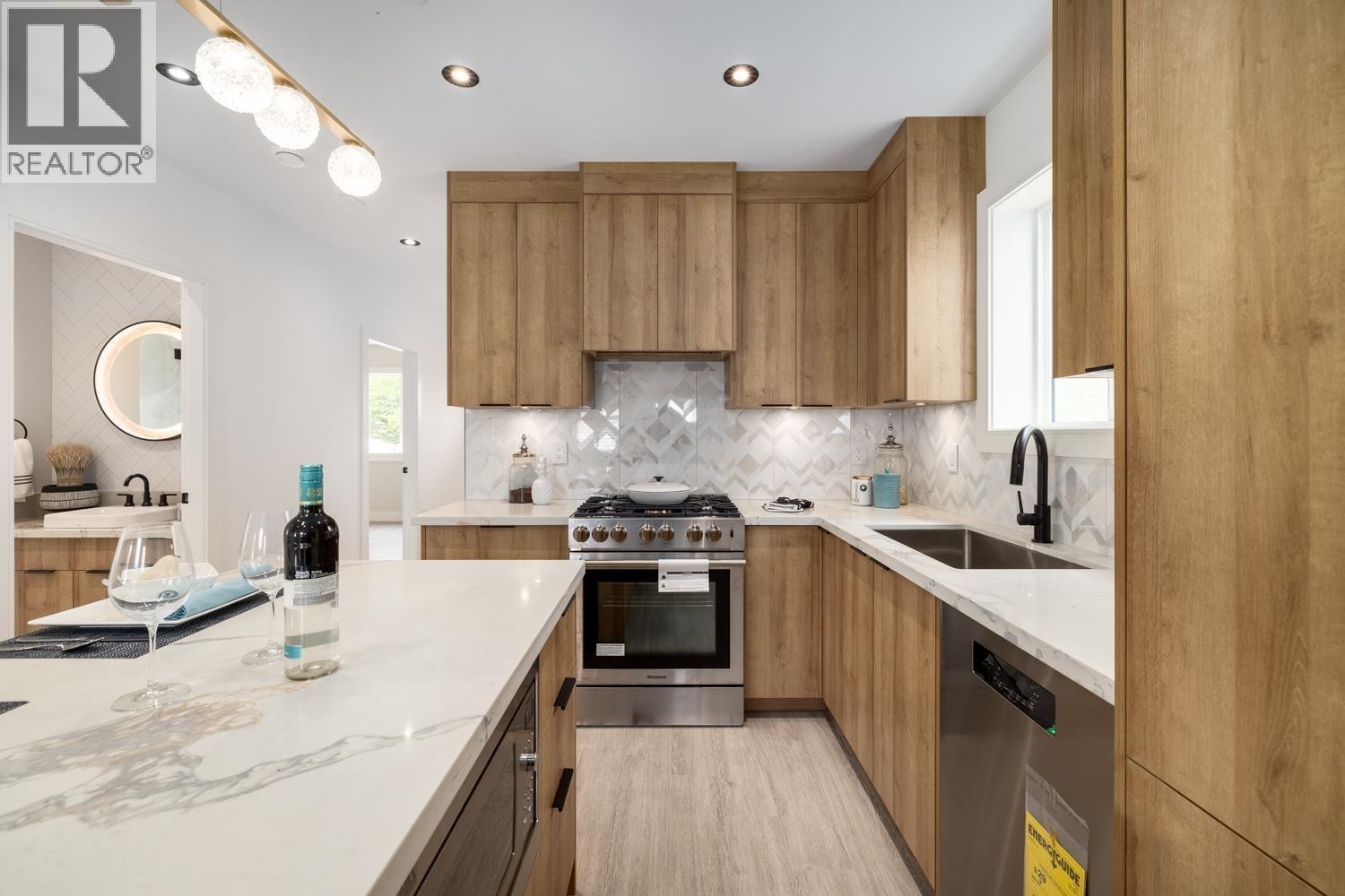 1155 RENFREW STREET, Vancouver