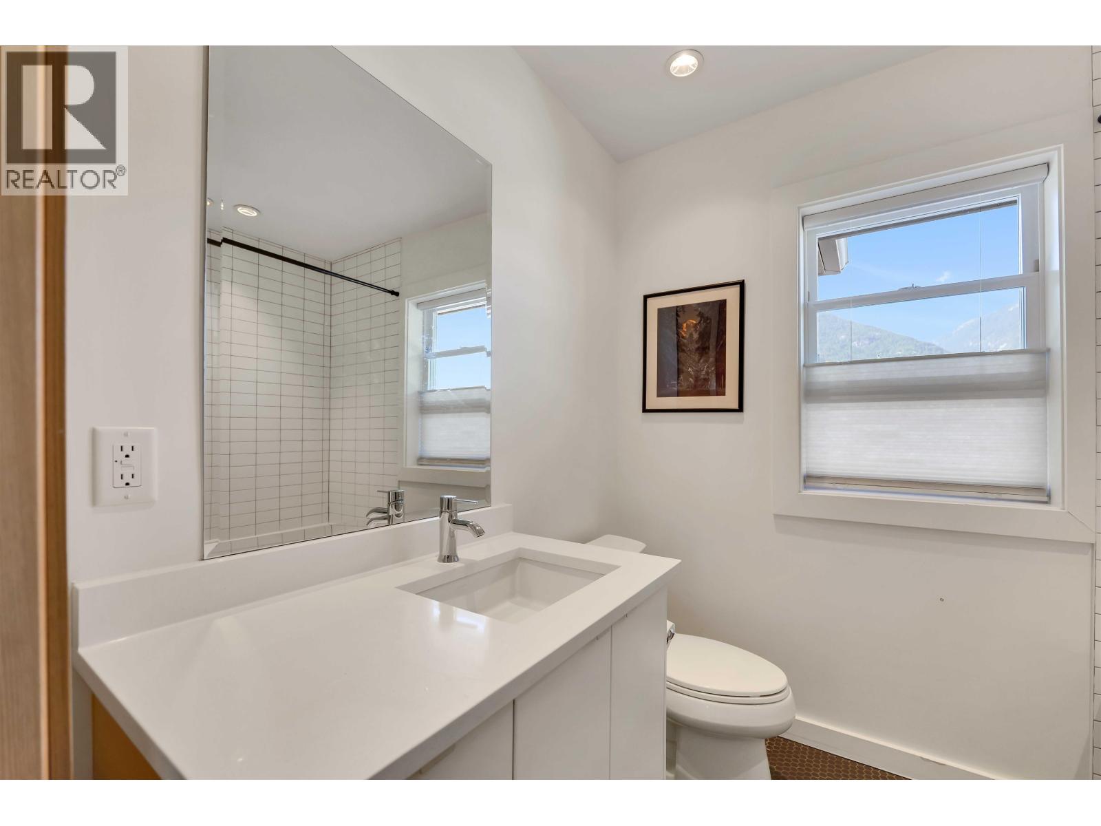 39140 CARDINAL DRIVE, Squamish